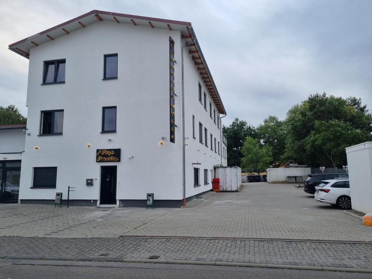 Hotel Pasa Paradies KOSTENLOSE PARKPLÄTZE Hanau Exterior foto